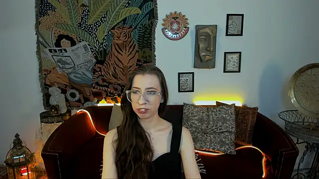 Snapshot of CareyJonas chatting on December 2025 04:56:01 PM CareyJonas online show from December 2025 04:56:01 PM