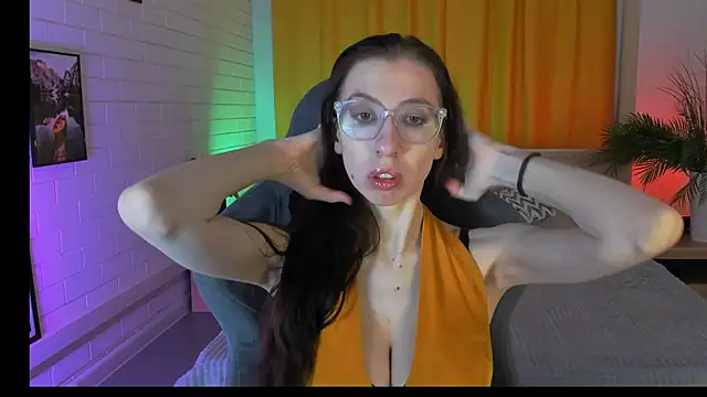 Snapshot of CareyJonas chatting on October 2025 05:16:02 PM CareyJonas online show from October 2025 05:16:02 PM