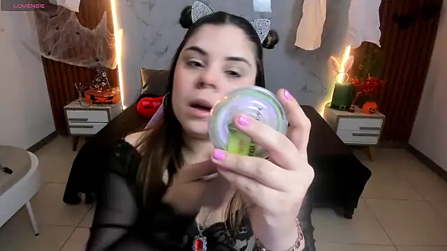 shasha bloom online show from October 2025 08:06:02 PM