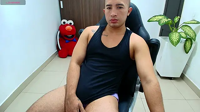 sebastian oconnor77 online show from October 2025 12:40:02 PM