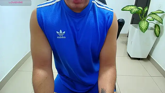 sebastian oconnor77 online show from October 2025 12:46:01 PM