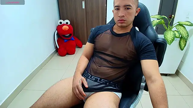 sebastian oconnor77 online show from October 2025 12:42:01 PM