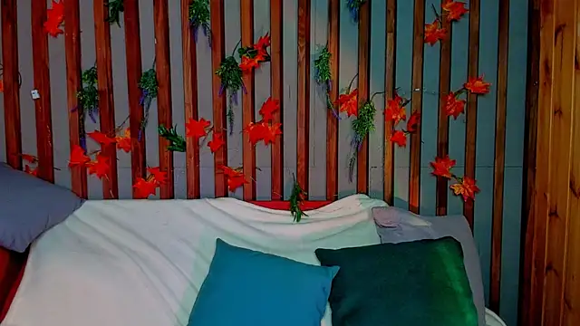 Lori Williams online show from November 2025 01:06:02 AM