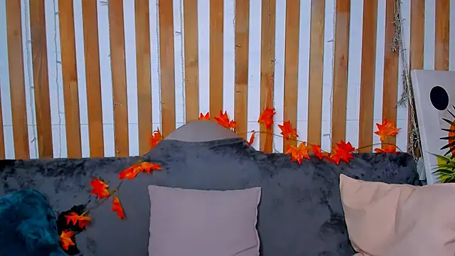 Lori Williams online show from November 2025 12:53:02 AM