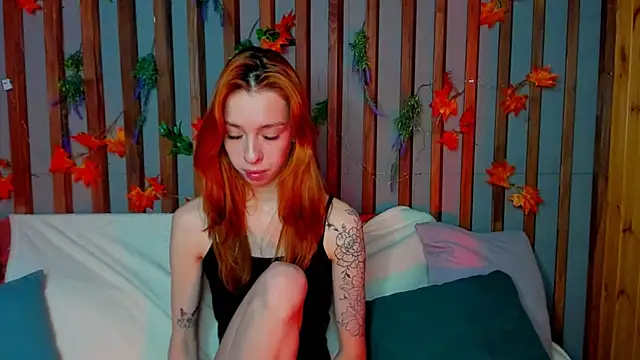 Lori Williams online show from December 2025 01:28:01 AM