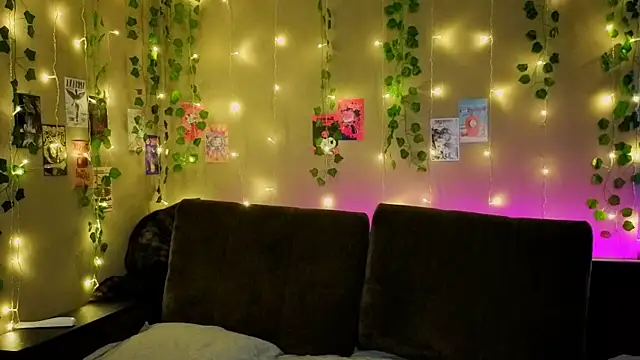 Lori Williams online show from February 2026 02:19:01 AM