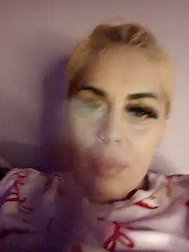 izauri2025 online show from October 2025 08:19:01 PM