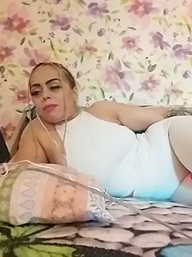 izauri2025 online show from May 2026 04:50:02 PM