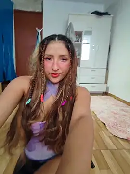 Snapshot of airamoon chatting on March 2026 06:20:02 PM airamoon online show from March 2026 06:20:02 PM