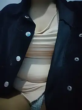 airamoon online show from November 2025 02:59:02 AM