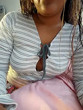 airamoon online show from February 2026 10:50:01 PM