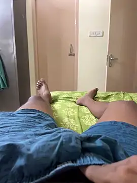 Harish0897 online show from September 2025 04:18:01 AM