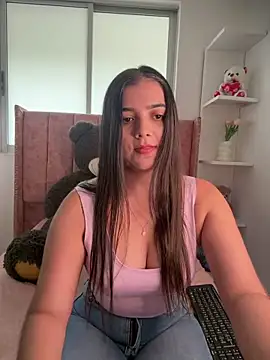 salomecute21 online show from June 2026 11:44:02 AM