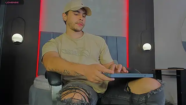 Liam walk  online show from March 2026 02:09:01 PM