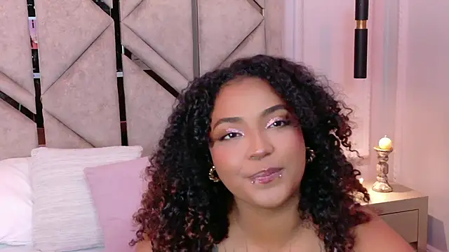 Cristal-Jonnes online show from March 2026 03:53:02 AM