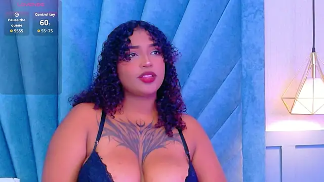 Cristal-Jonnes online show from September 2025 03:02:01 AM