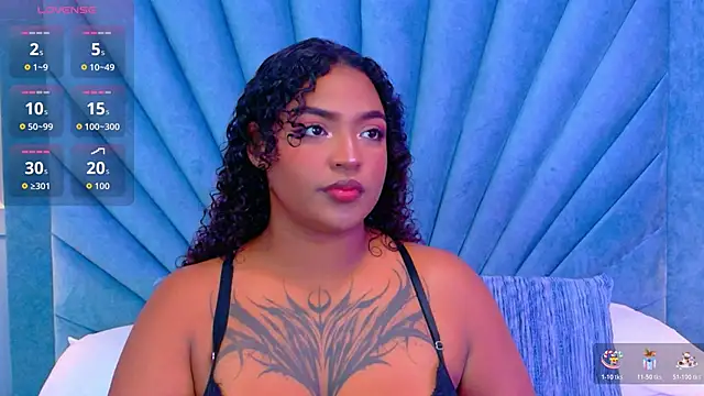 Cristal-Jonnes online show from October 2025 04:35:01 AM