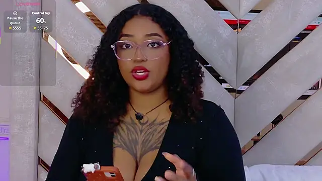 Cristal-Jonnes online show from April 2026 04:46:01 AM