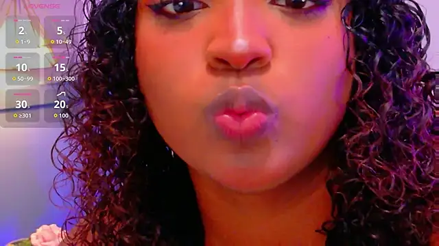 Cristal-Jonnes online show from October 2025 03:07:01 AM