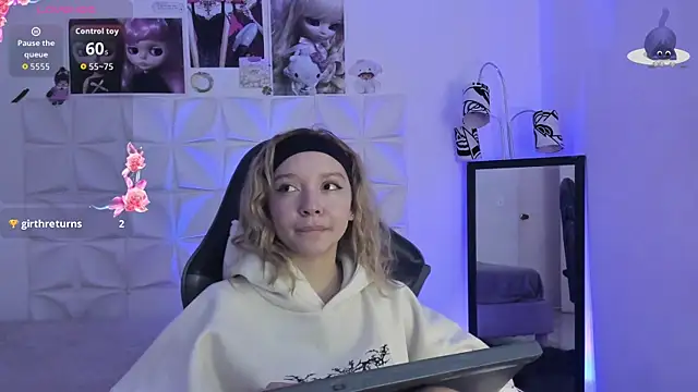 JuliethMoss online show from November 2025 08:12:01 PM