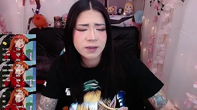 jadedelux  online show from October 2025 06:41:02 PM