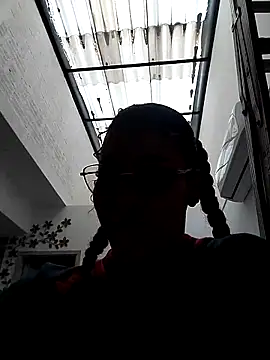 Pamelamiler   online show from December 2025 12:40:01 PM