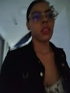 Snapshot of Pamelamiler__ chatting on June 2026 01:27:01 PM Pamelamiler online show from June 2026 01:27:01 PM