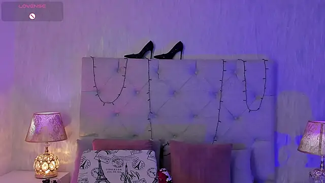 Pamelamiler   online show from December 2025 12:20:02 PM