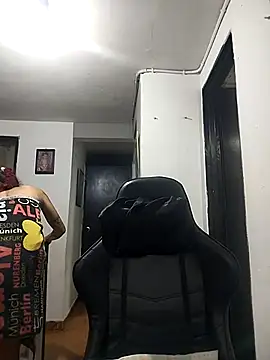 Pamelamiler   online show from November 2025 10:42:02 AM