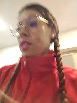 Pamelamiler   online show from May 2026 12:44:01 PM