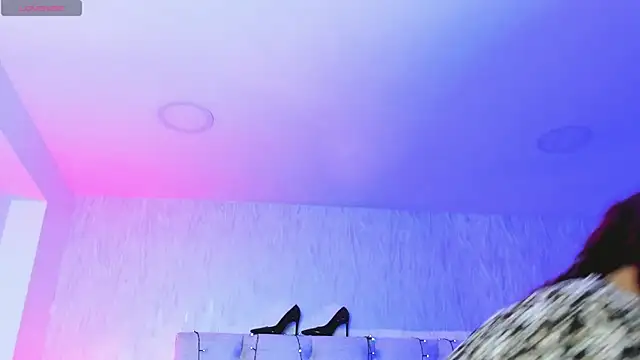 Pamelamiler   online show from December 2025 12:15:02 PM