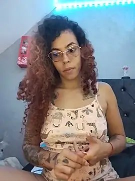 Snapshot of Pamelamiler__ chatting on June 2026 02:32:02 AM Pamelamiler online show from June 2026 02:32:02 AM