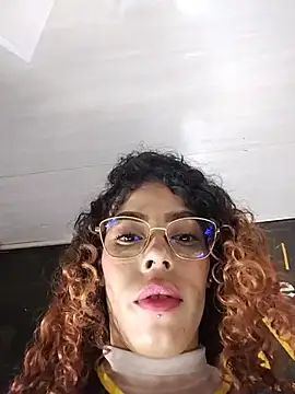 Snapshot of Pamelamiler__ chatting on June 2026 12:39:02 AM Pamelamiler online show from June 2026 12:39:02 AM