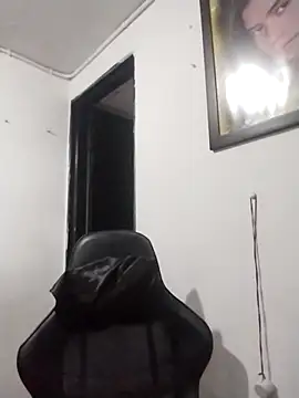 Pamelamiler   online show from November 2025 05:17:01 PM