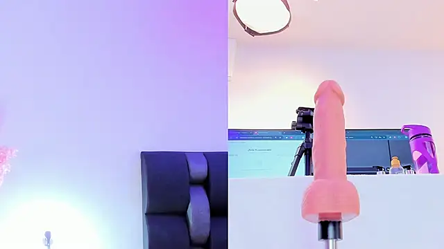 maily zanss online show from February 2026 07:35:02 PM