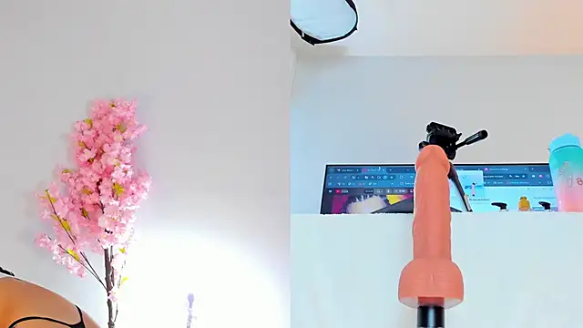 maily zanss online show from November 2025 07:24:02 PM