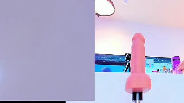 maily zanss online show from February 2026 07:58:01 PM