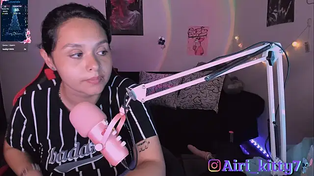 lila kitty81 online show from December 2025 08:04:02 PM