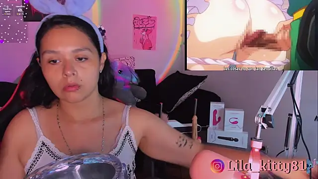 lila kitty81 online show from October 2025 07:44:02 PM