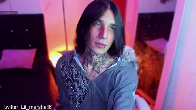 Snapshot of marshall__k chatting on December 2025 10:10:01 PM marshall k online show from December 2025 10:10:01 PM