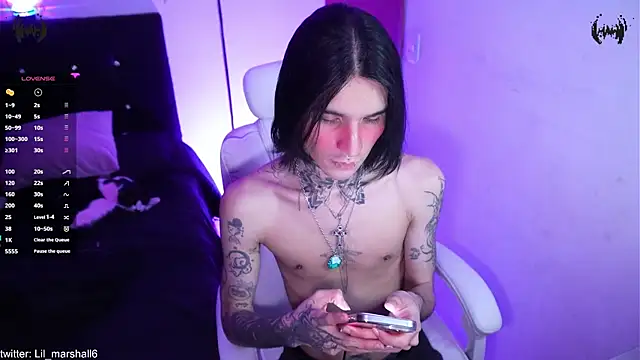 Snapshot of marshall__k chatting on January 2026 12:39:02 AM marshall k online show from January 2026 12:39:02 AM