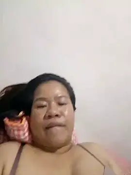 Snapshot of AsianbouncieGIRL chatting on June 2026 12:15:01 AM AsianbouncieGIRL online show from June 2026 12:15:01 AM