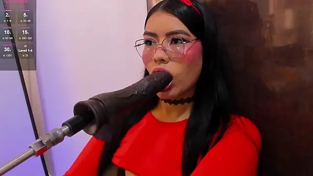 pocahontas lantina online show from April 2026 03:53:01 AM