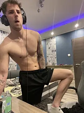 Sexaddict05 online show from May 2026 07:00:01 PM