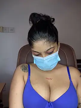 Snapshot of Saza_lklx chatting on December 2025 10:10:02 AM Saza lklx online show from December 2025 10:10:02 AM