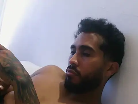 Snapshot of TU-MORENOO chatting on October 2025 04:30:01 PM TU-MORENOO online show from October 2025 04:30:01 PM