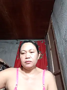 Everleigh mom online show from October 2025 10:36:01 AM