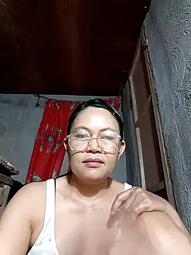 Everleigh mom online show from October 2025 08:03:01 AM