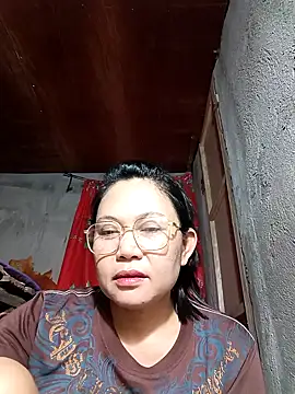 Everleigh mom online show from October 2025 11:09:01 AM