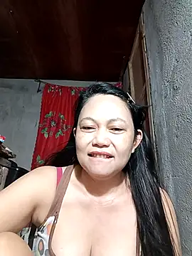 Everleigh mom online show from November 2025 07:36:02 PM